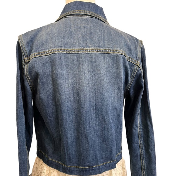 CAbi Dakota Denim Jacket w/ Detachable Lace Hem Small Stretch Jean Jacket - Picture 4 of 16